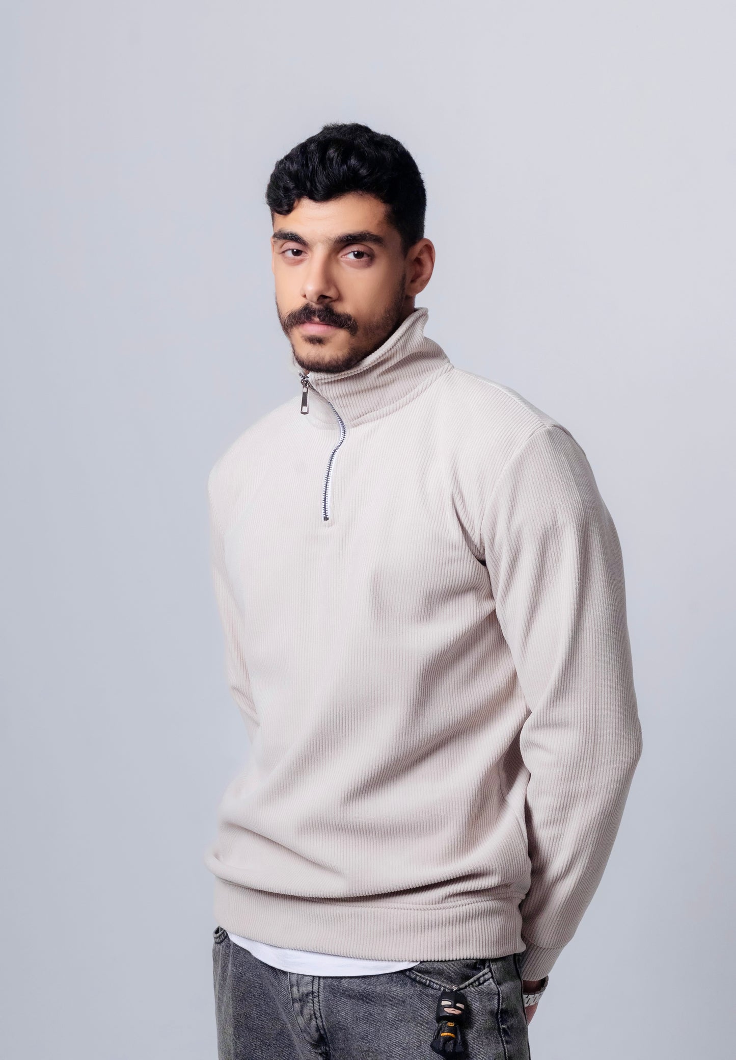 Creamy beige Quarter-zipper