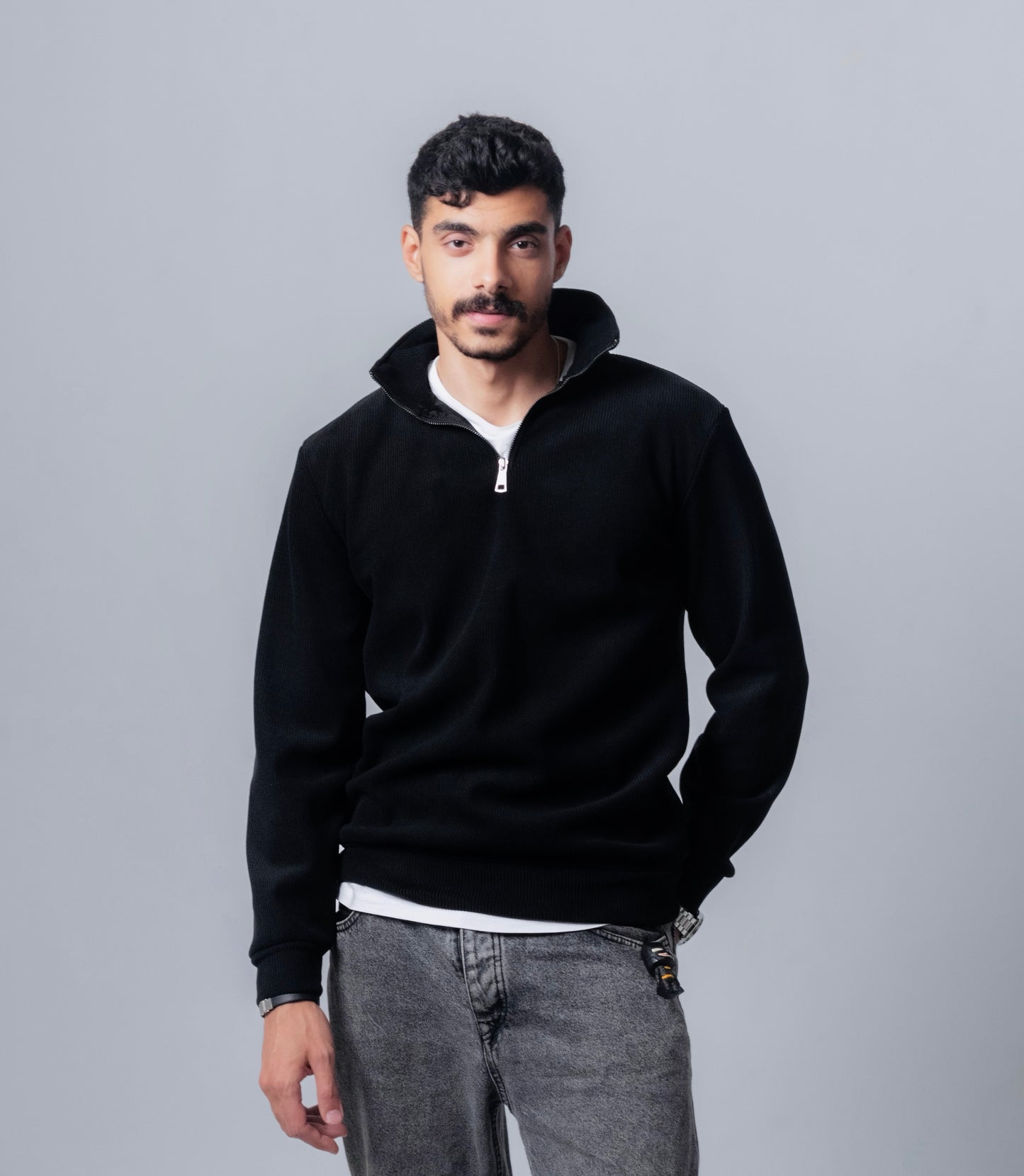 Black Quarter-zipper